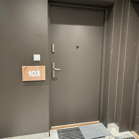 4summer Golden Hour Parking 아파트