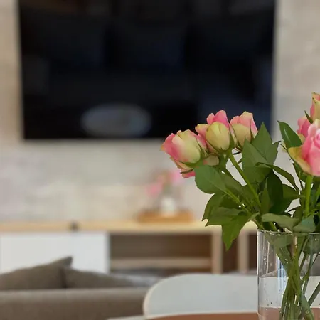 4summer Golden Hour Parking 아파트 코워브제크