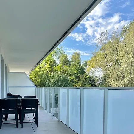 아파트 4summer Golden Hour Parking *