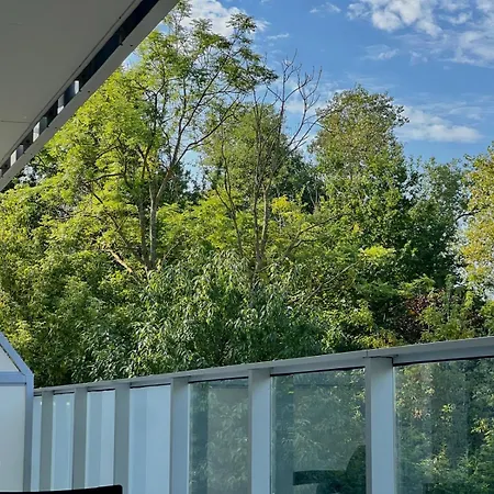 4summer Golden Hour Parking 아파트 코워브제크